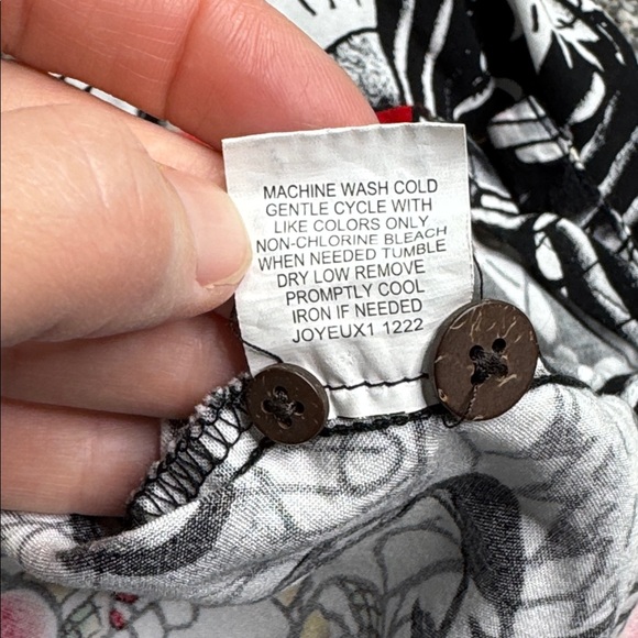 Ed Hardy Battle Skull Short Sleeve Button Up Shirt Size Medium - Picture 9 of 9